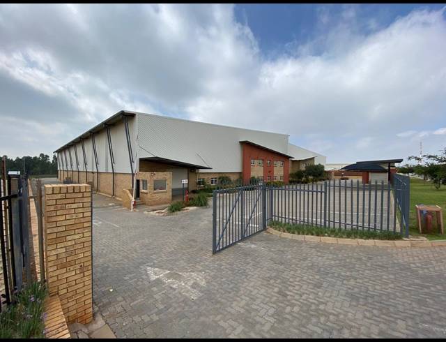 5,965M² WAREHOUSE FOR SALE IN GOSFORTH PARK